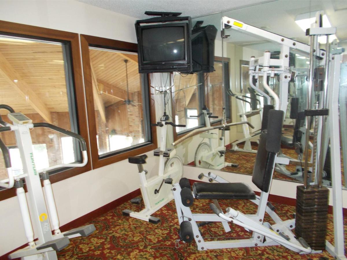 Royalton Inn And Suites, Wilmington,Ohio Екстериор снимка
